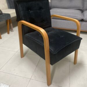 Poltrona Ester Veludo Preto – PL ESTOFADO