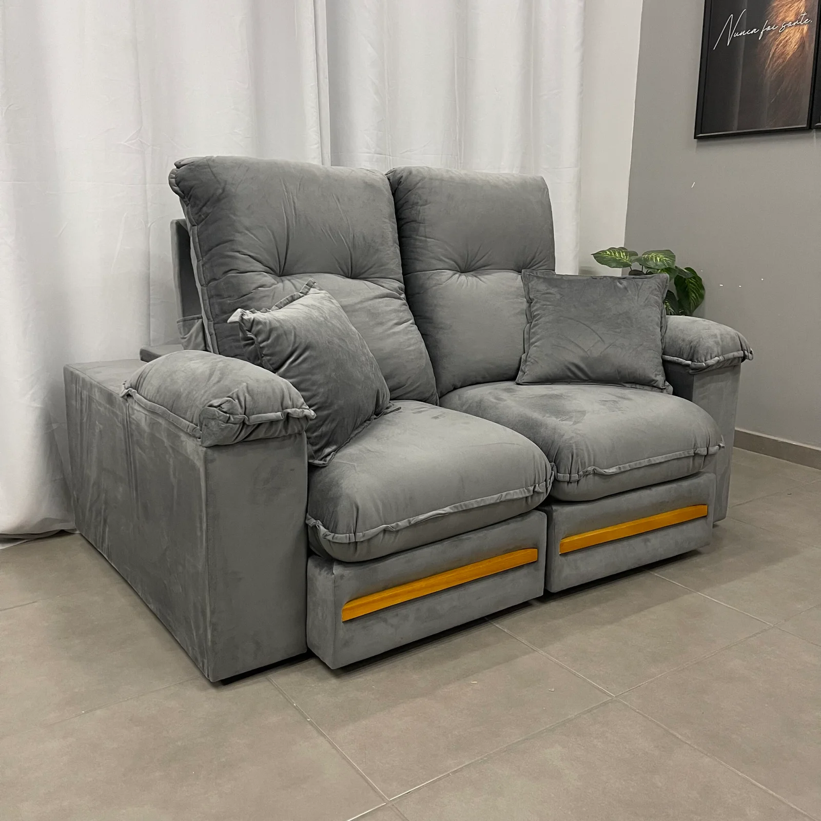 Sofá Libano 2 Lugares Retrátil e Reclinável 180cm Tecido Veludo