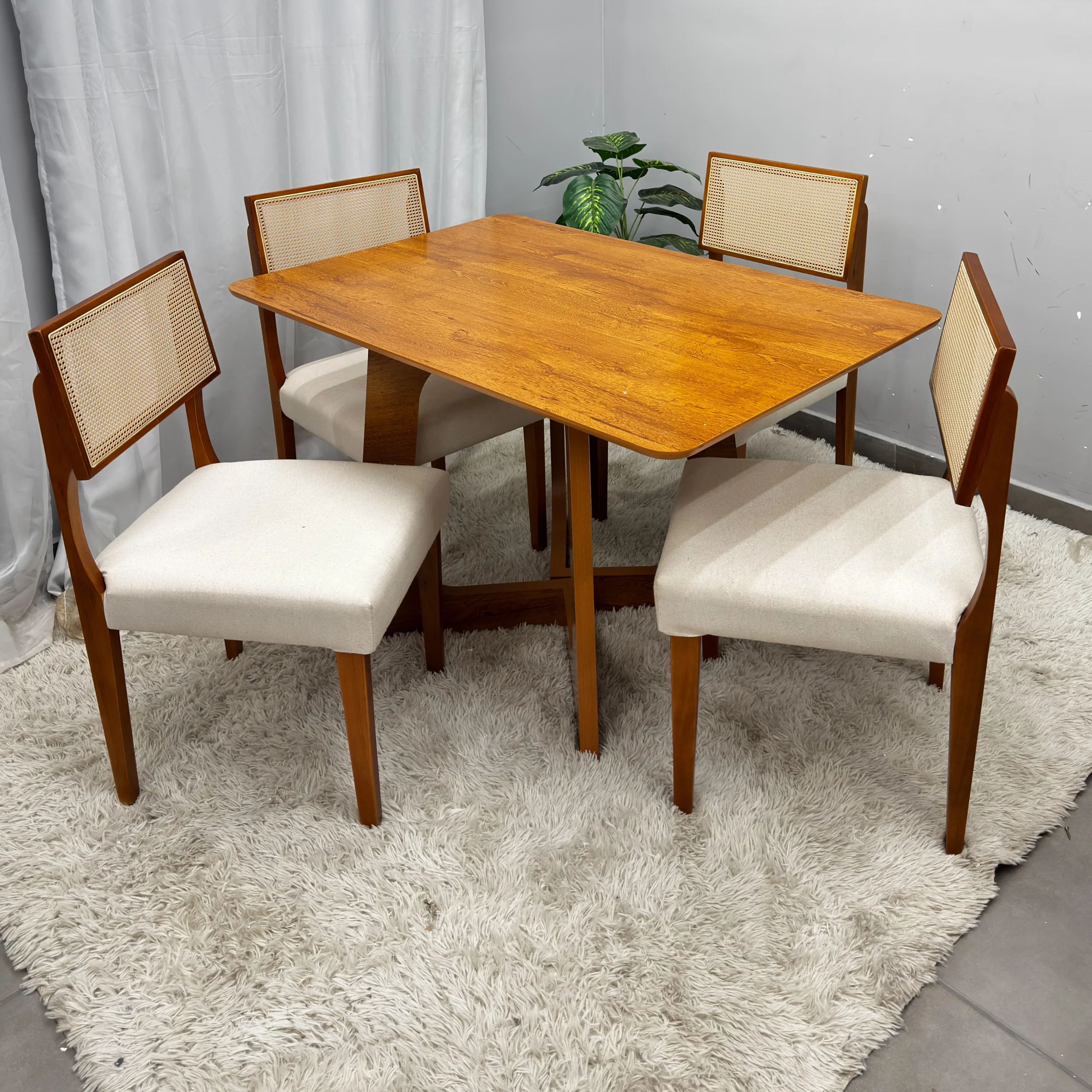 Mesa de Jantar Dubai Flex 120x80cm Sem Vidro e 4 Cadeiras Grecia em Linho Madeira